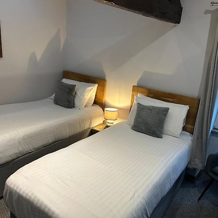 The Valley Hotel, Anglesey Ngoại thất bức ảnh